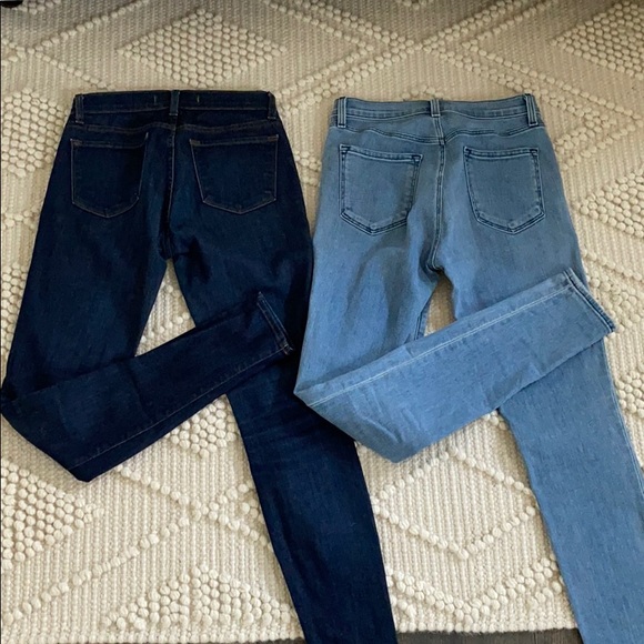 CLOSET CLEAROUT 🔥 2 J Brand Jeans skinny fit - Picture 2 of 2